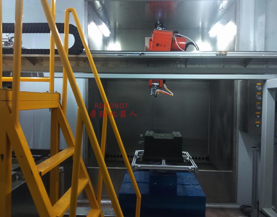 塑膠箱體内外表面自動噴漆機械手
